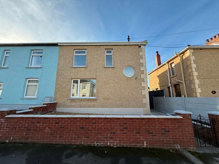 3 Bedroom Semi-Detached House For Sale In Moorlands, Dyffryn Cellwen, Neath, Neath Port Talbot., SA10