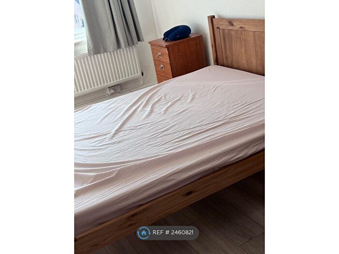 3 Bedroom Flat To Rent In Seabrook Road, Hythe, CT21