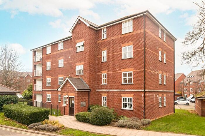 2 Bedroom Flat For Sale In Macmillan Way, Tooting Bec, SW17