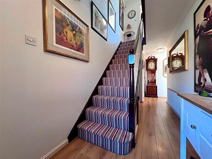 3 Bedroom Terraced House For Sale In Lock Close, Stratford-Upon-Avon, CV37