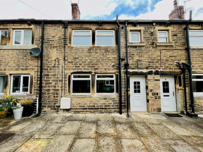 2 Bedroom Cottage To Rent In Swifts Fold, Honley, Holmfirth, HD9