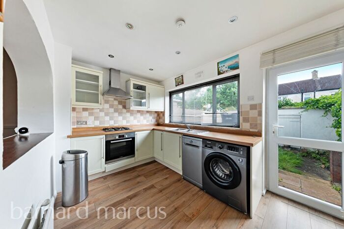 2 Bedroom Terraced House To Rent In Marden Road, Croydon, CR0