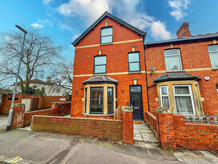 1 Bedroom Flat To Rent In Priory Avenue, Taunton, Somerset, TA1