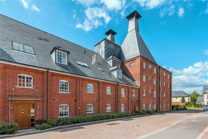 1 Bedroom Apartment To Rent In Brewery Lane, Romsey, Hampshire, SO51