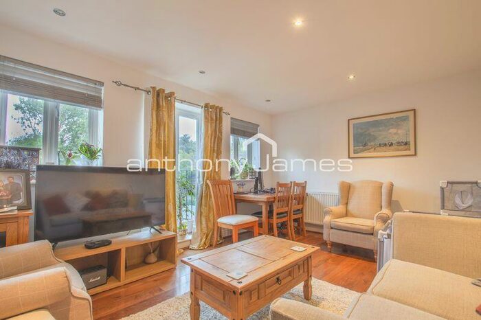 2 Bedroom Flat To Rent In High Street, Eynsford, DA4