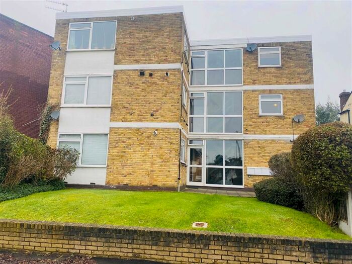 2 Bedroom Flat To Rent In Beresford Road, Chingford, Chingford, E4