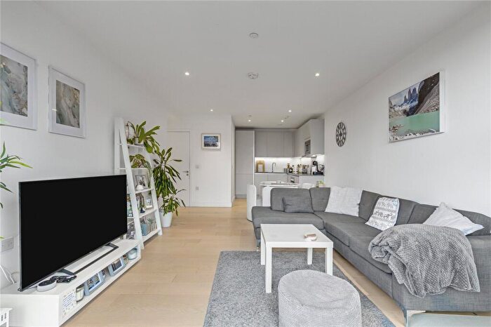 1 Bedroom Flat To Rent In Cobalt Place, London, SW11