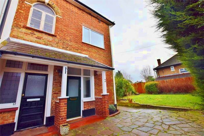 1 Bedroom Apartment To Rent In Chalk Hill, Oxhey, Watford, Hertfordshire, WD19