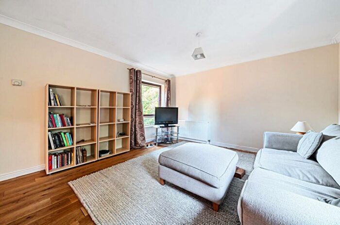 2 Bedroom Apartment To Rent In Dawsmere Close, Camberley, GU15