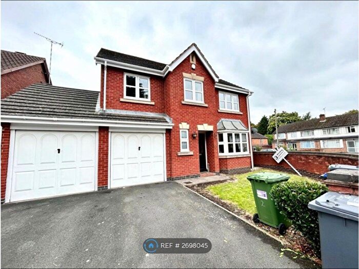 6 Bedroom Semi-Detached House To Rent In Wych Elm Drive, Leamington Spa, CV31