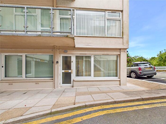 1 Bedroom Flat For Sale In Croft Court, Tenby, Pembrokeshire, SA70