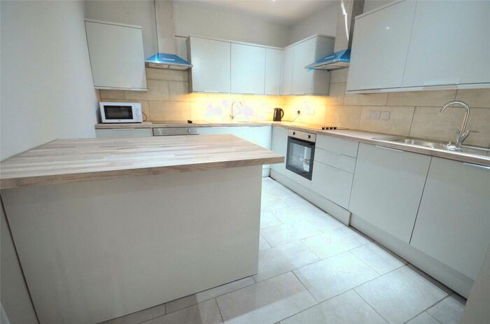 9 Bedroom Terraced House To Rent In Egerton Road, Fallowfield, Manchester, M14
