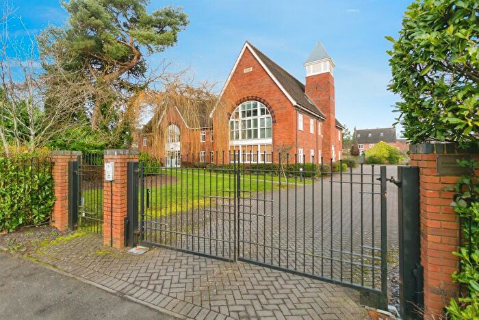 2 Bedroom Apartment For Sale In Tythe Barn Lane, Shirley, Solihull, B90