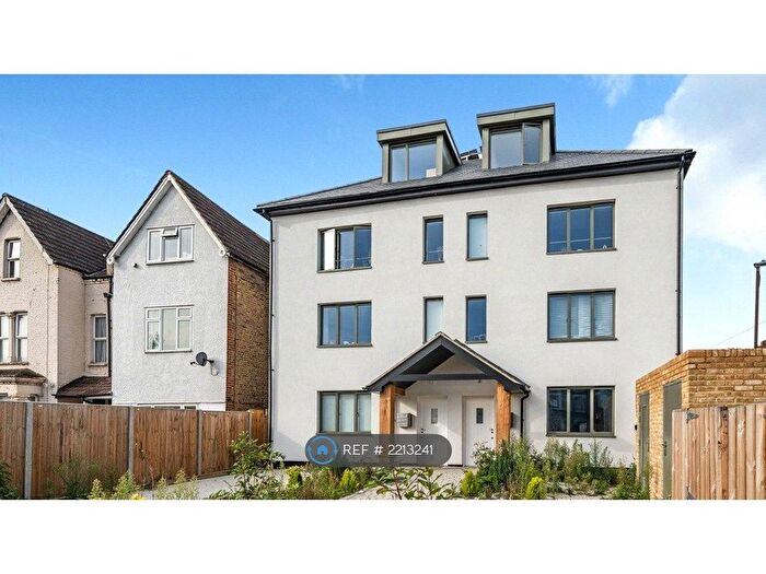 1 Bedroom Flat To Rent In Lonpro Court, London, SW19