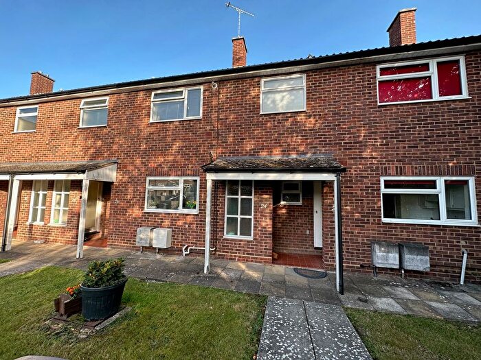 1 Bedroom Maisonette To Rent In Augustine Way, Chelmsford, CM3