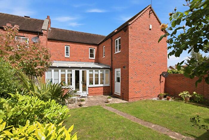 3 Bedroom Semi-Detached House For Sale In St. Peters Way, Stratford-upon-Avon, CV37