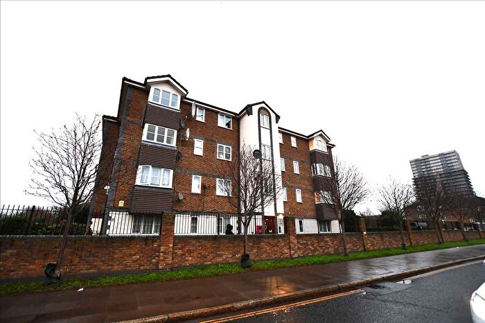 1 Bedroom Flat To Rent In South Street, Middlesex, EN3