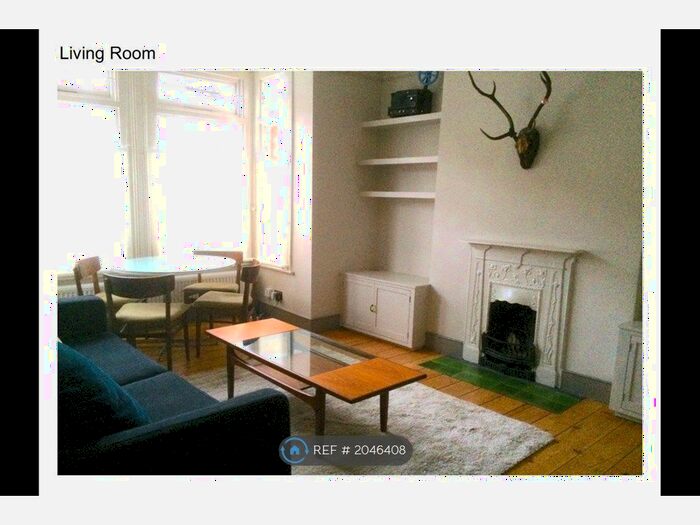 2 Bedroom Flat To Rent In Frinton Road, London, N15