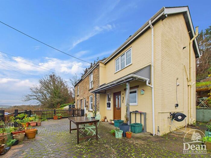 3 Bedroom Cottage For Sale In Joys Green Road, Lydbrook, GL17