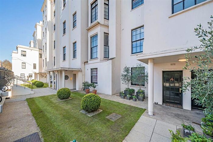 1 Bedroom Flat To Rent In Stanhope Terrace, Hyde Park, W2