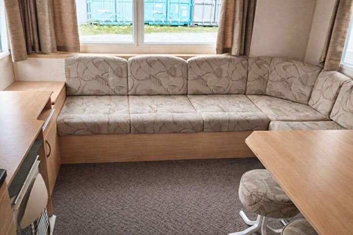 2 Bedroom Mobile/park Home For Sale In Canney Road, Steeple, Southminster, CM0