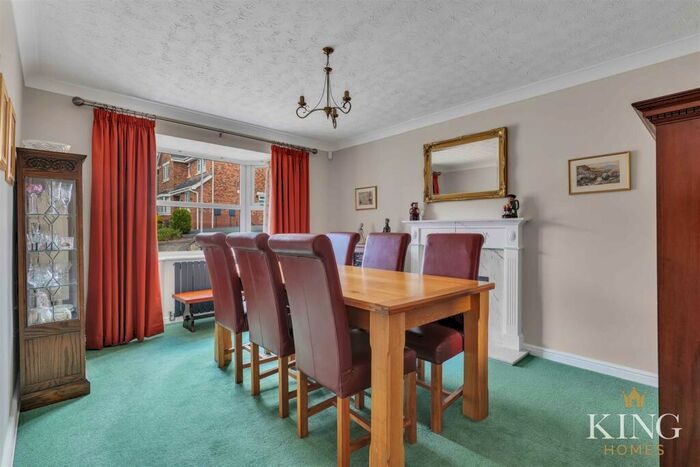 4 Bedroom Detached House For Sale In Nine Days Lane, Wirehill, Redditch, B98