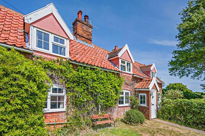 3 Bedroom Terraced House For Sale In Station Road, Blaxhall, Woodbridge, Suffolk, IP12