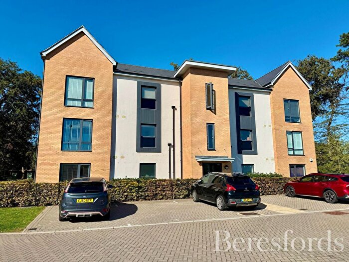 2 Bedroom Flat For Sale In Eden Drive, Colchester, CO4