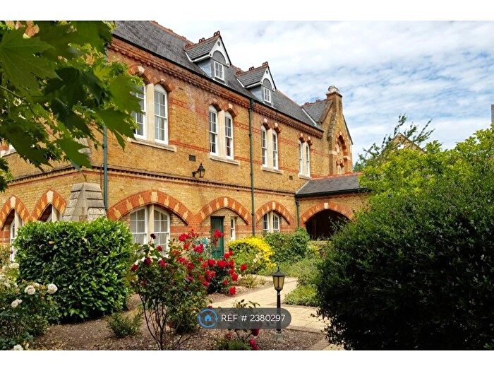 3 Bedroom End Of Terrace House To Rent In Andrew Reed Court, Watford, WD24