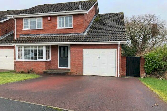4 Bedroom Property To Rent In Dunraven Drive, Plymouth, PL6