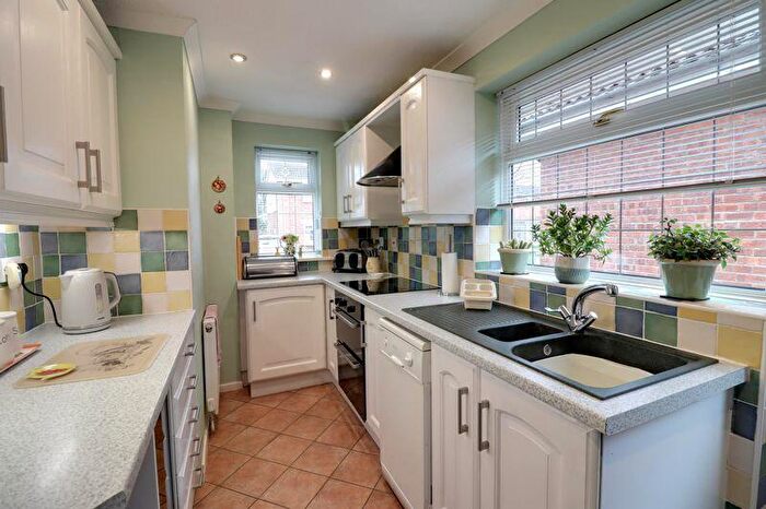 2 Bedroom Detached Bungalow For Sale In Carlton Square, Western Downs, Stafford, ST17