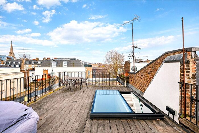 2 Bedroom Flat For Sale In Dawson Place, London, W2