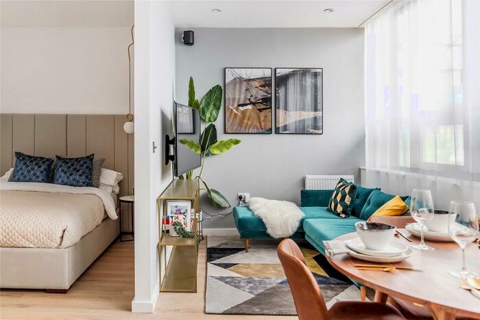 1 Bedroom Apartment To Rent In Woking, GU21