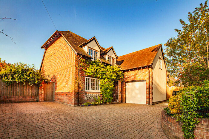 5 Bedroom Detached House For Sale In Old Bank House, Compton, RG20