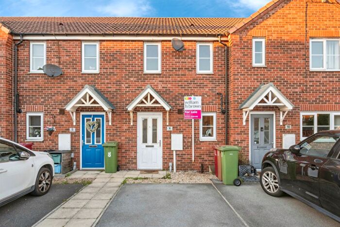 2 Bedroom Terraced House For Sale In Grebe Mews, Scunthorpe, DN16