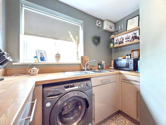 2 Bedroom End Of Terrace House For Sale In Buttercup Close, Shotton Colliery, Durham, Durham, DH6