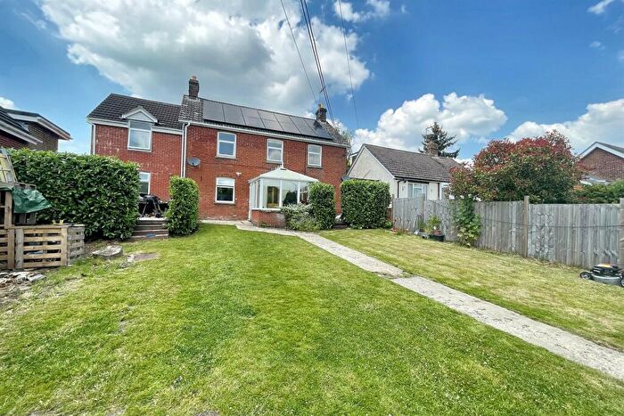 4 Bedroom Detached House For Sale In Lover, SP5