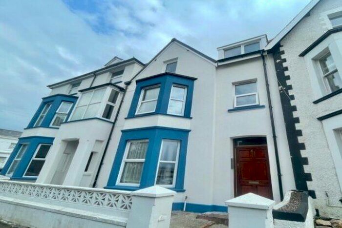 1 Bedroom Flat To Rent In Clarence Road, Llandudno, LL30