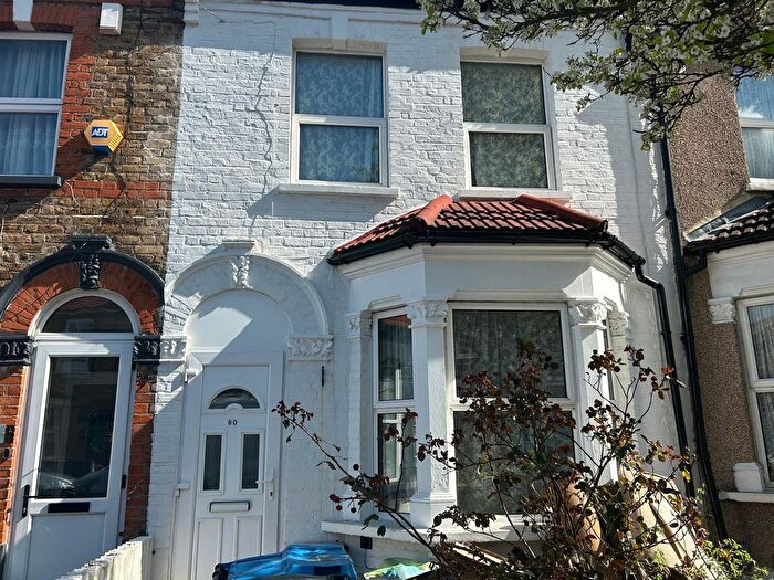 3 Bedroom Property To Rent In Sheldon Road, London, N18