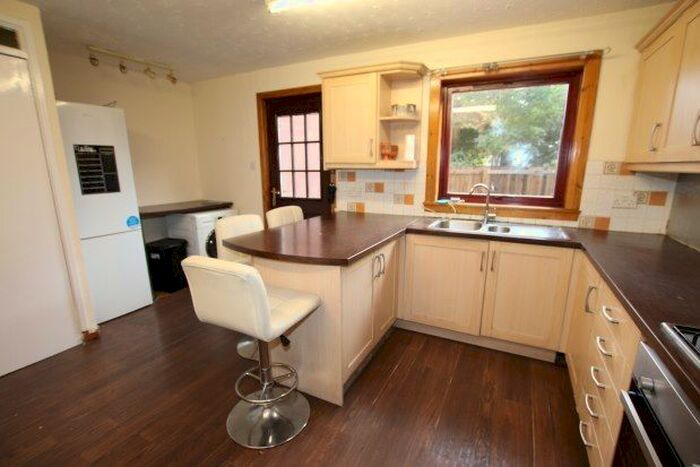 4 Bedroom Semi-Detached House To Rent In Brougham Gardens, Dundee, DD4