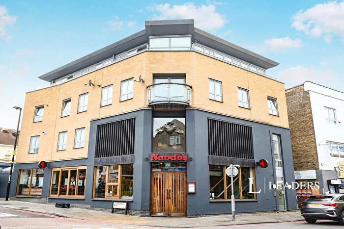 2 Bedroom Flat To Rent In Lee High Road, London, SE13