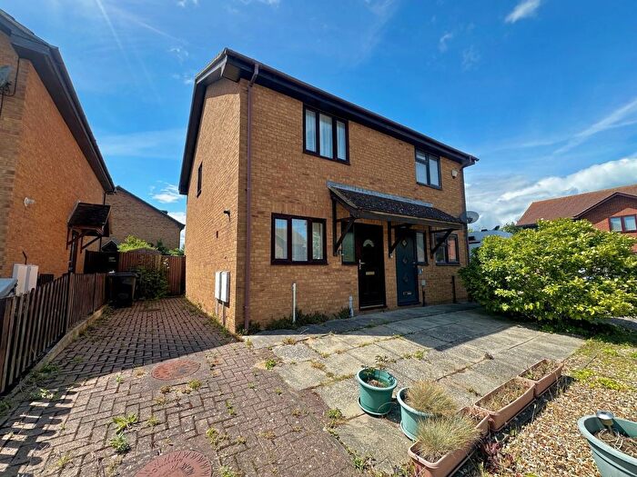 2 Bedroom Semi Detached House For Sale In Becket Close, Deal, Kent, CT14