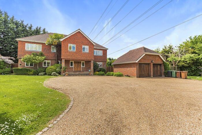 5 Bedroom Detached House To Rent In Moor Park, Northwood, HA6