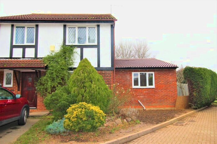 1 Bedroom Flat To Rent In Ambleside Way, Egham, Surrey TW20