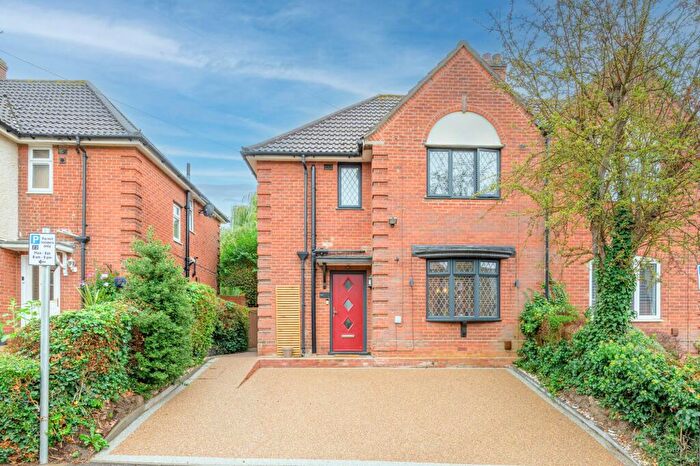 3 Bedroom Semi Detached House For Sale In Cecil Road, Ipswich, IP1