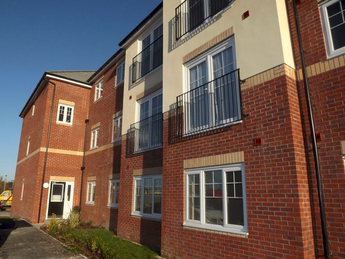 2 Bedroom Apartment To Rent In St Johns House, Great Hall Park, CH65