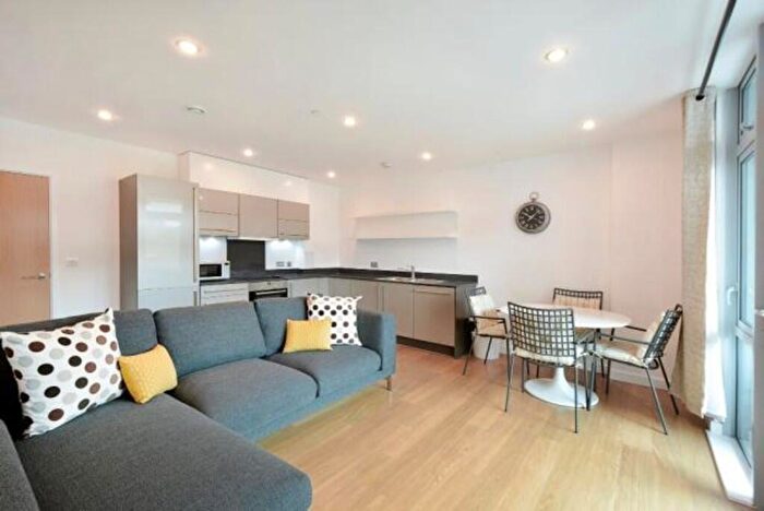 1 Bedroom Apartment To Rent In Iona Tower, Ross Way, E14
