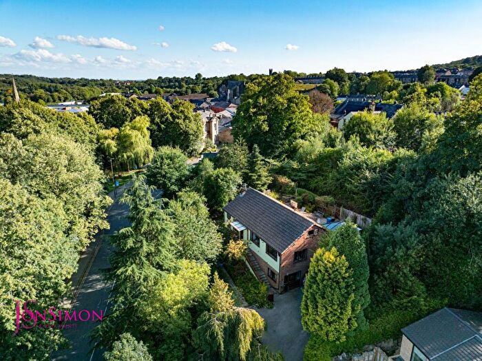 4 Bedroom Detached House For Sale In Ox Hey Close, Ramsbottom, Bury, BL0