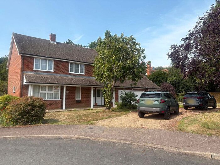 4 Bedroom Detached House To Rent In Rectory Meadow, Southfleet, Gravesend, Kent, DA13