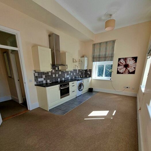 2 Bedroom Flat To Rent In Bryn Ardwyn, Aberystwyth, SY23